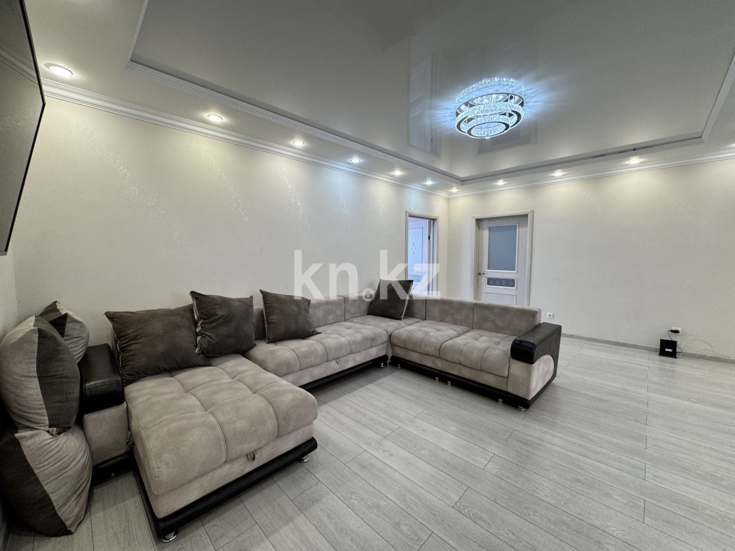 Продажа 3-комнатной квартиры, 110.5 м² - Недвижимость в Казахстане - страница 8 фото 1 из 27