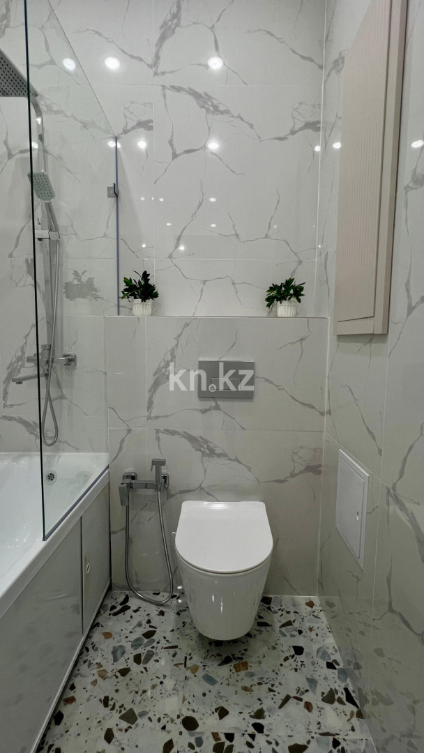 Аренда 1-комнатной квартиры посуточно, 50 м², ул. Бокейхана, дом  24 - пр. Мангилик Ел - Аренда квартир посуточно в Астане без посредников фото 11 из 12