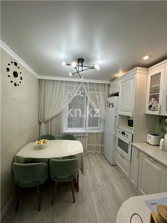 Продажа 4-комнатной квартиры, 77 м², ул. Гапеева, дом  12 - Продажа  четырехкомнатных квартир в Караганде фото 5 из 8