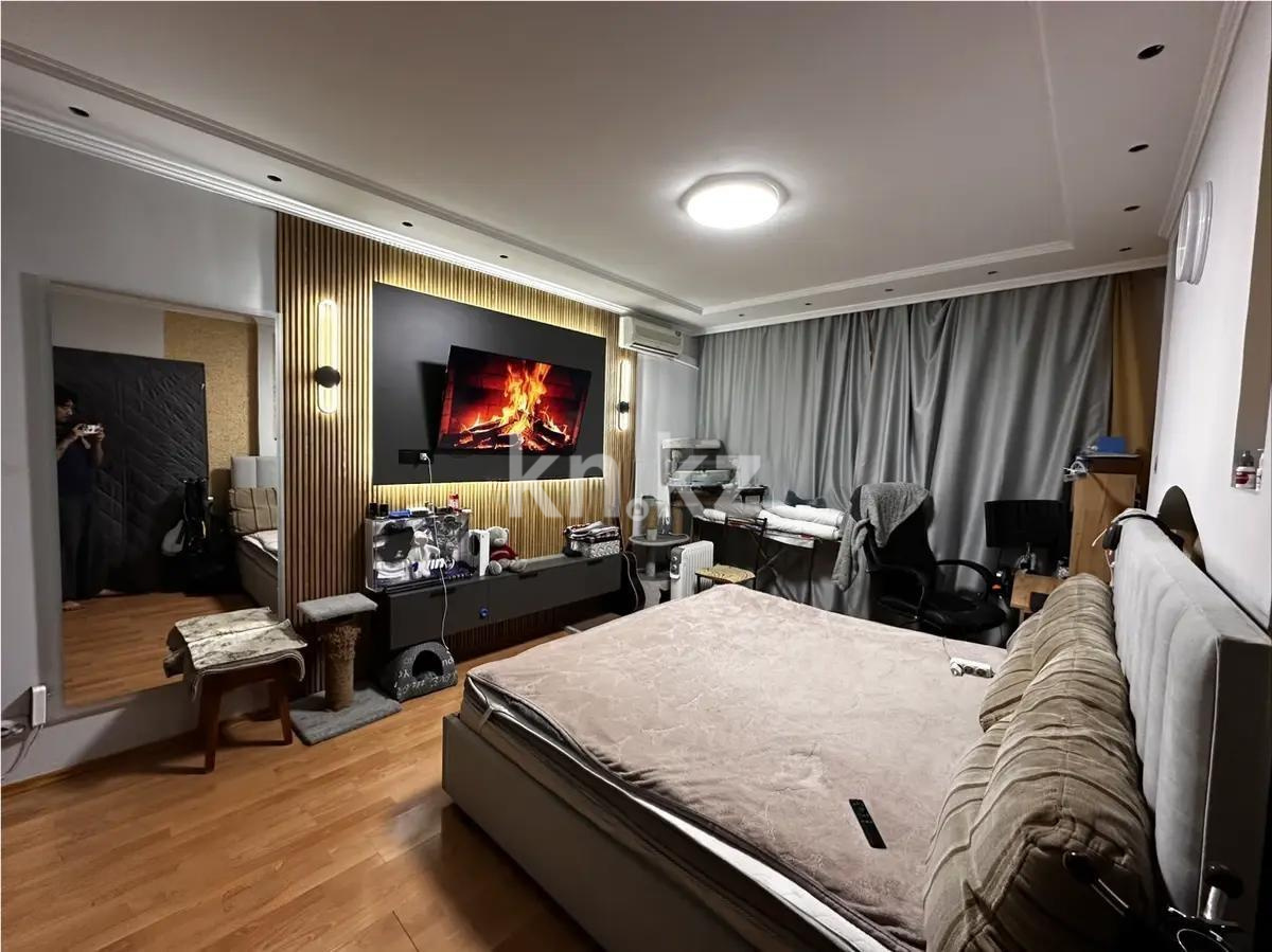 Продажа 2-комнатной квартиры, 56 м², мкр-н Аксай-2, дом  36 в Алматы