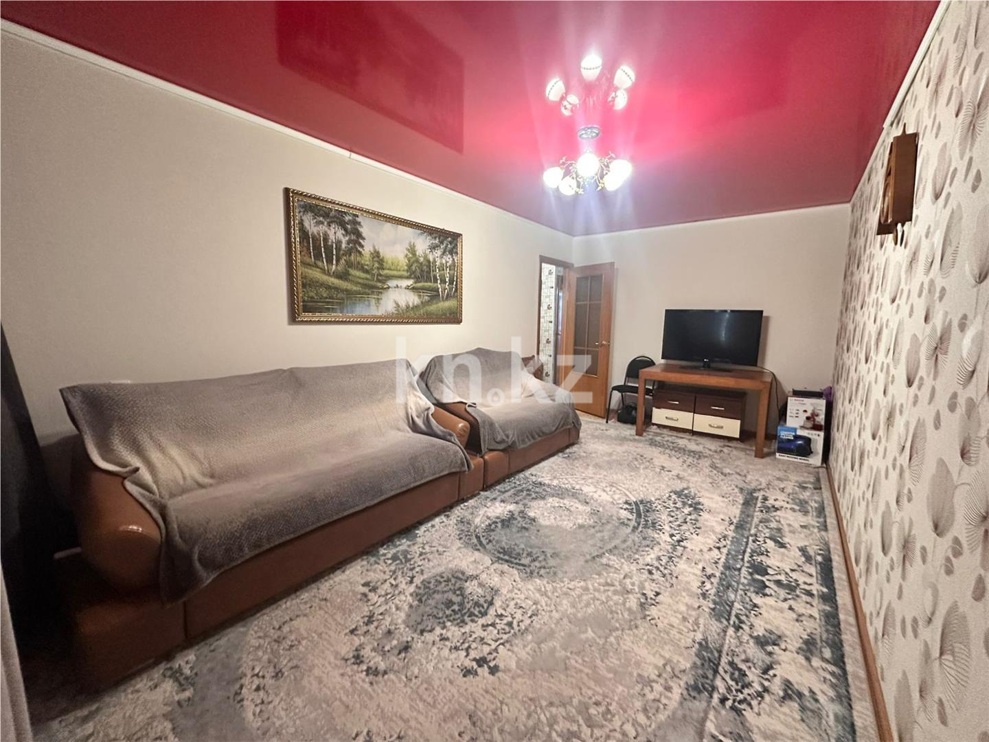 Продажа 3-комнатной квартиры, 61 м², ул. Абая - Продажа  трехкомнатных квартир в Темиртау фото 1 из 11