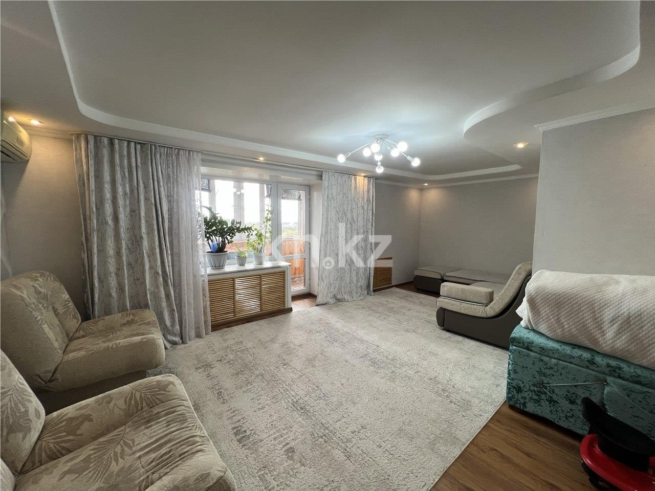 Продажа 3-комнатной квартиры, 90 м² в Караганде