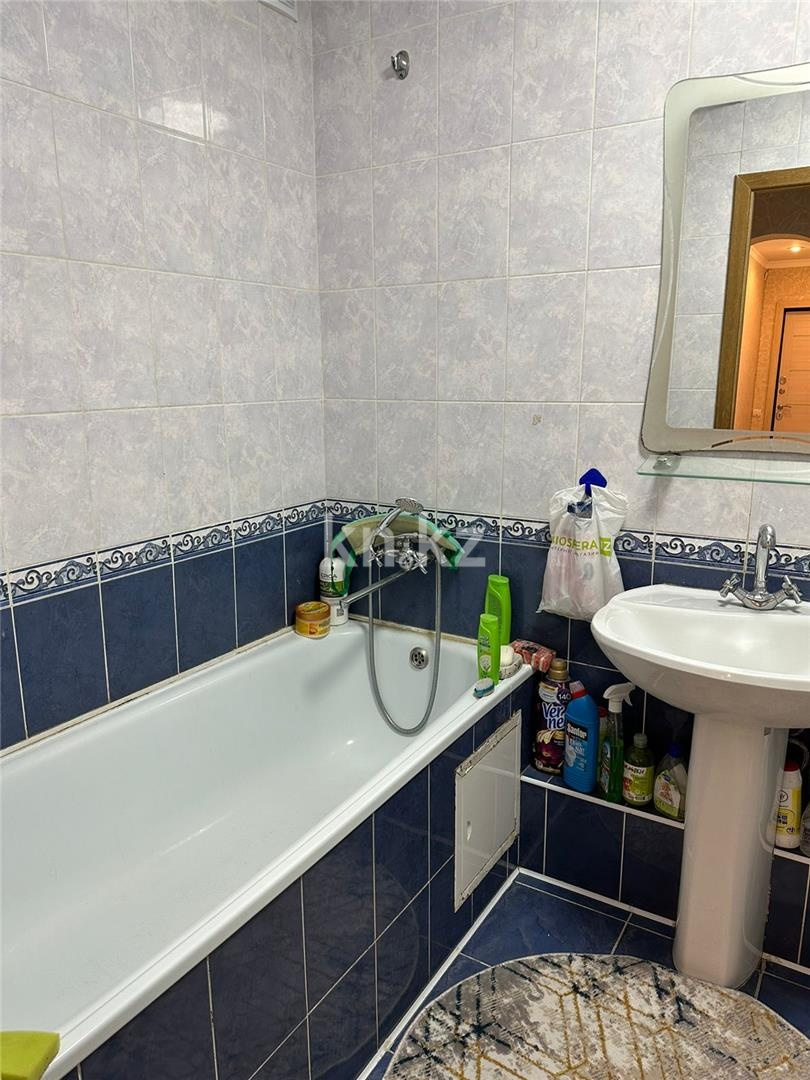 Продажа 3-комнатной квартиры, 66 м² в Караганде - фото 9
