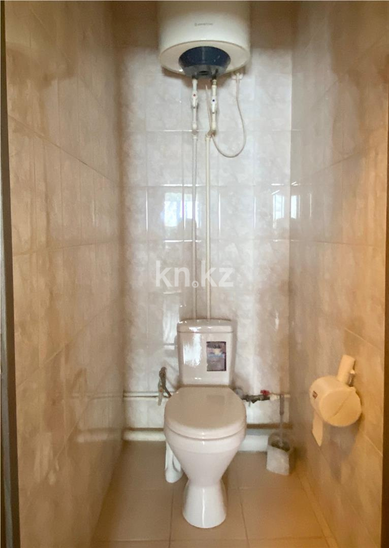 Продажа 2-комнатной квартиры, 64 м², пр. Шахтеров, дом  23 в Караганде - фото 9