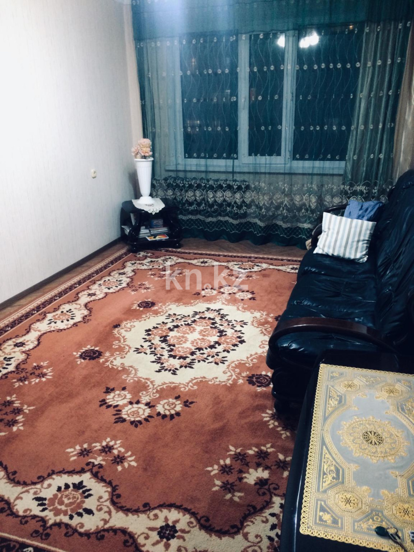 Продажа 3-комнатной квартиры, 45 м², ул. Короленко, дом  32 - Продажа  трехкомнатных квартир в Уральске фото 1 из 17