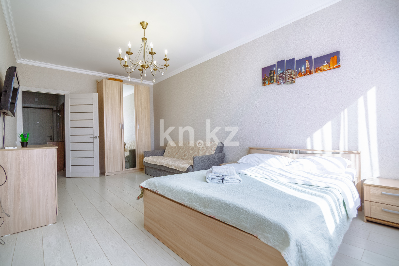 Аренда 1-комнатной квартиры посуточно, 45 м², ул. Сауран, дом  10б - ул. Алматы - Аренда квартиры посуточно в Астане фото 3 из 21