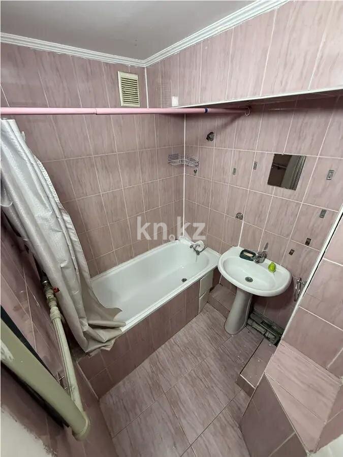 Продажа 3-комнатной квартиры, 47.9 м² в Алматы - фото 4