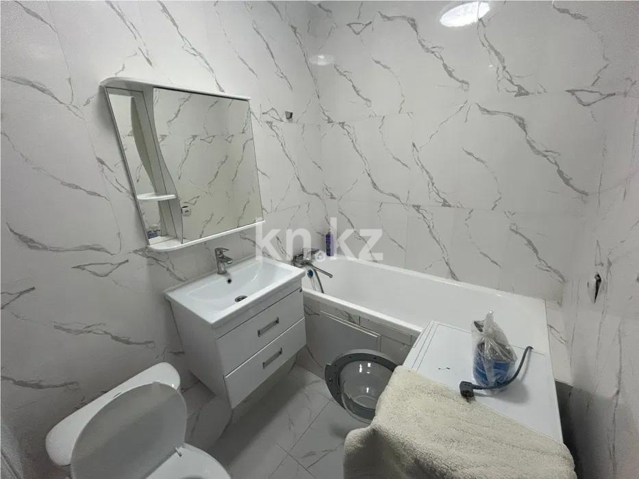 Продажа 1-комнатной квартиры, 38 м², ул. Кордай, дом  99 в Астане - фото 3
