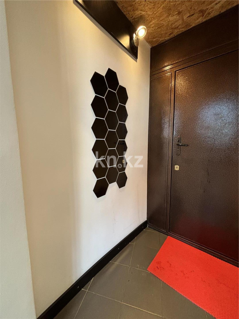 Продажа 2-комнатной квартиры, 74 м², пр. Н. Абдирова, дом  25 в Караганде - фото 9