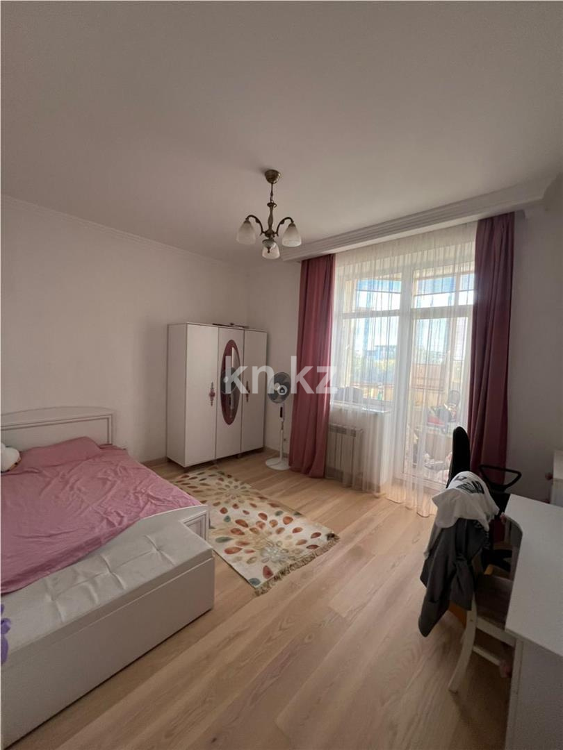 Продажа 4-комнатной квартиры, 150 м², ул. Аманжолова в Караганде - фото 6
