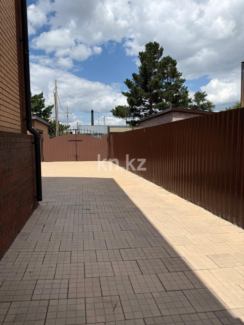 Продажа 5-комнатного дома, 300 м², ул. Космонавтов - Продажа домов, коттеджей в Караганде с фото фото 5 из 33