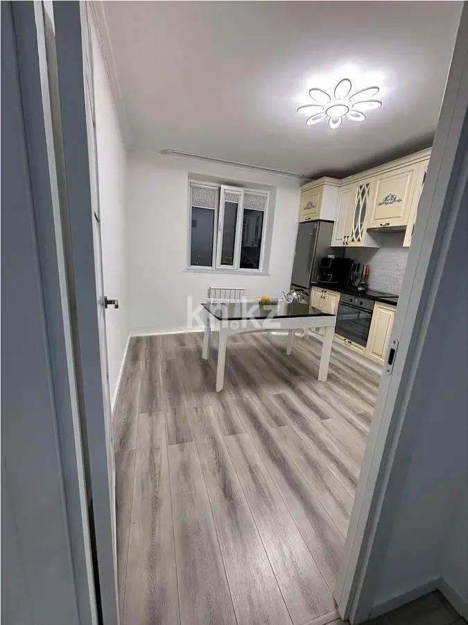 Продажа 2-комнатной квартиры, 59 м², ул. Байтерекова, дом  43 в Алматы - фото 3