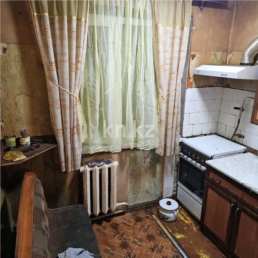 Продажа 3-комнатной квартиры, 50 м², ул. Ержанова, дом  24 в Караганде - фото 3