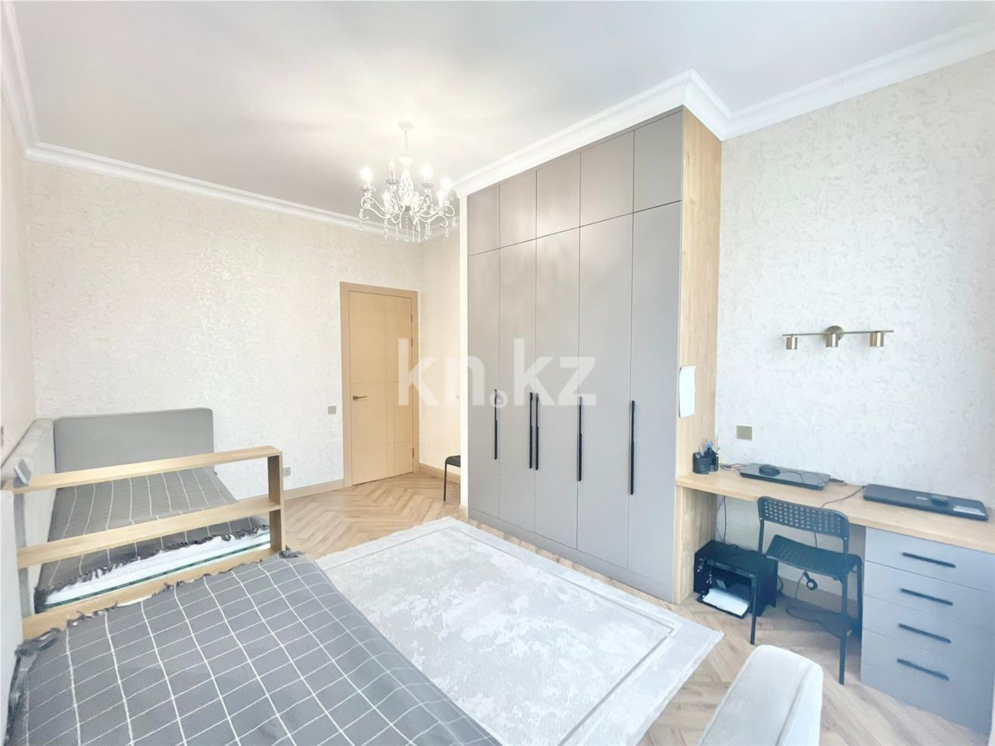 Продажа 4-комнатной квартиры, 115 м², пр. Аль-Фараби - Продажа  четырехкомнатных квартир в Астане фото 1 из 12