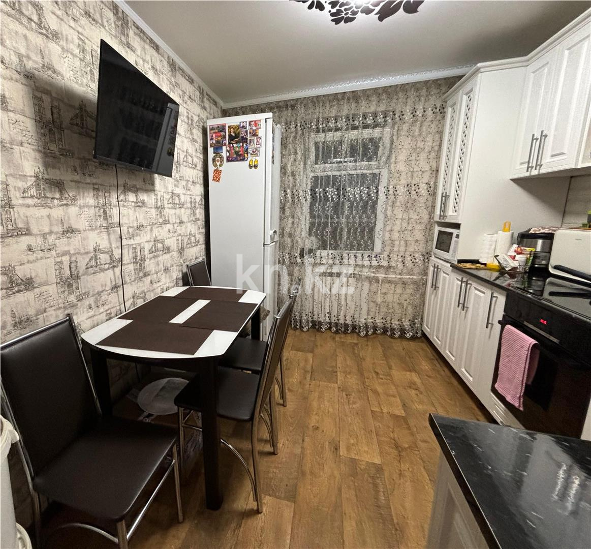 Продажа 3-комнатной квартиры, 65 м², мкр-н Мамраева (Восток-5) в Караганде - фото 5
