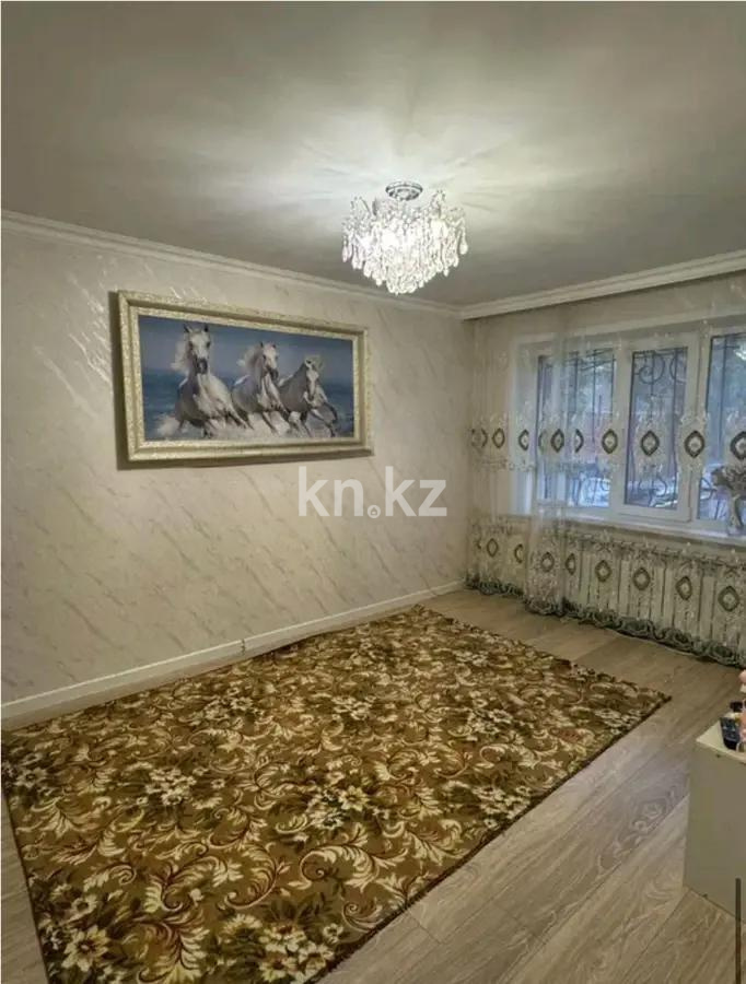 Продажа 3-комнатной квартиры, 60 м², ул. Ержанова, дом  37 - Продажа квартир в Караганде фото 1 из 5