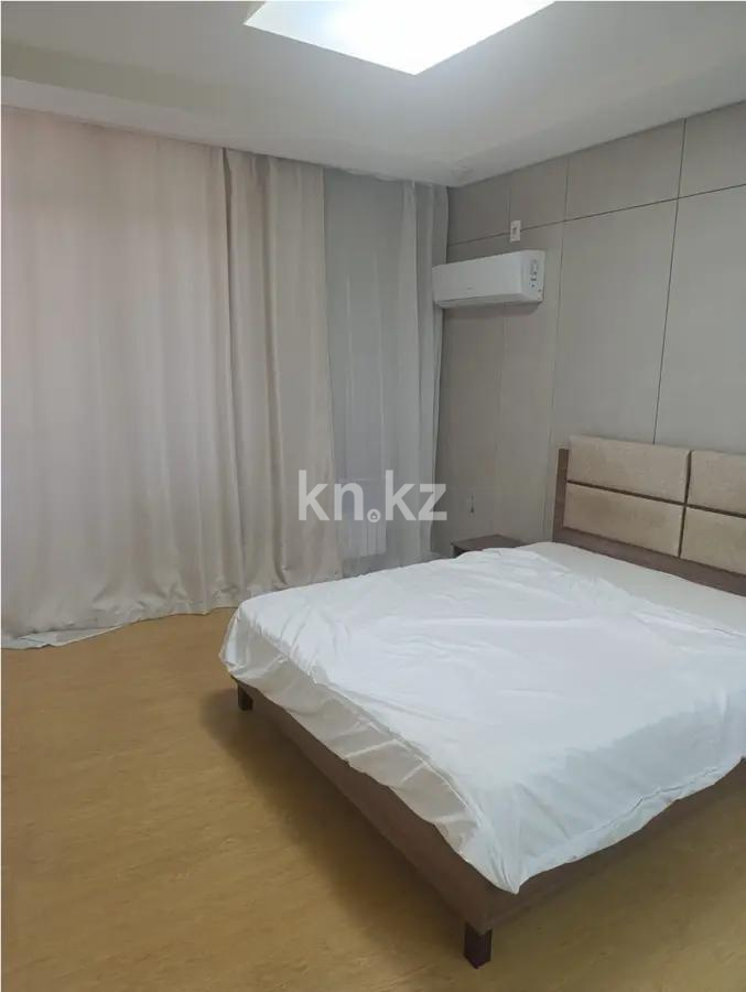 Продажа 1-комнатной квартиры, 42 м², пр. Кошкарбаева, дом  10/1 в Астане