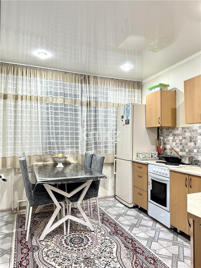 Продажа 3-комнатной квартиры, 67 м², мкр-н Степной-2 - Продажа  трехкомнатных квартир в Караганде фото 10 из 25