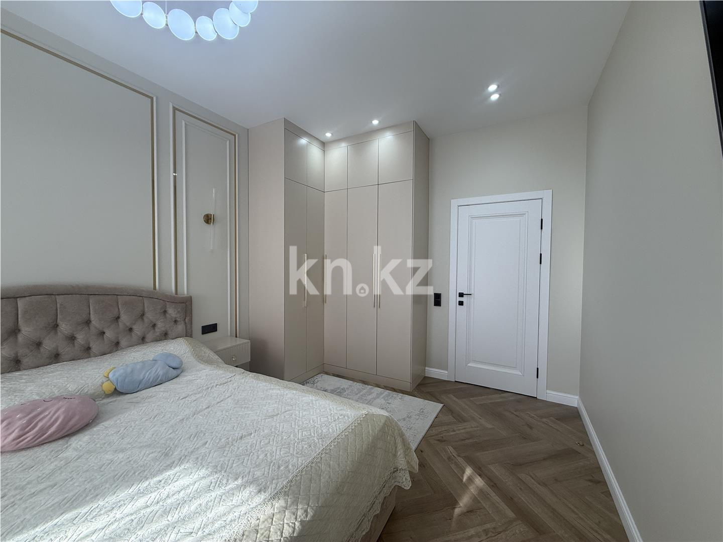 Продажа 4-комнатной квартиры, 120 м², ул. Ашимова, дом  13 - Продажа  четырехкомнатных квартир в Караганде фото 9 из 35