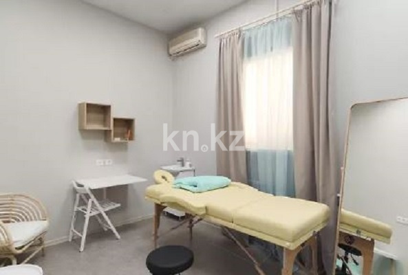 Продажа , 250 м², ул. Туркестан, дом  8 - ул. Алматы - Продажа офисных и торговых помещений в Астане с фото фото 13 из 17