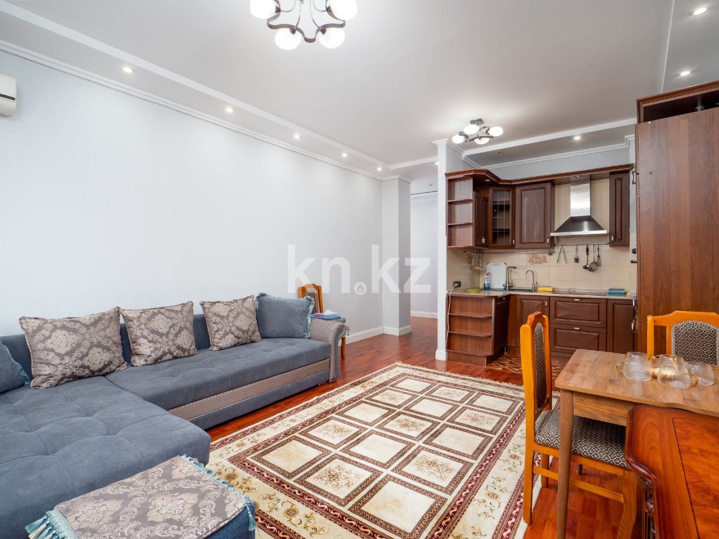 Аренда 2-комнатной квартиры посуточно, 70 м², ул. Навои, дом  208 - ул. Торайгырова - Аренда  двухкомнатных квартир посуточно в Алматы фото 8 из 17