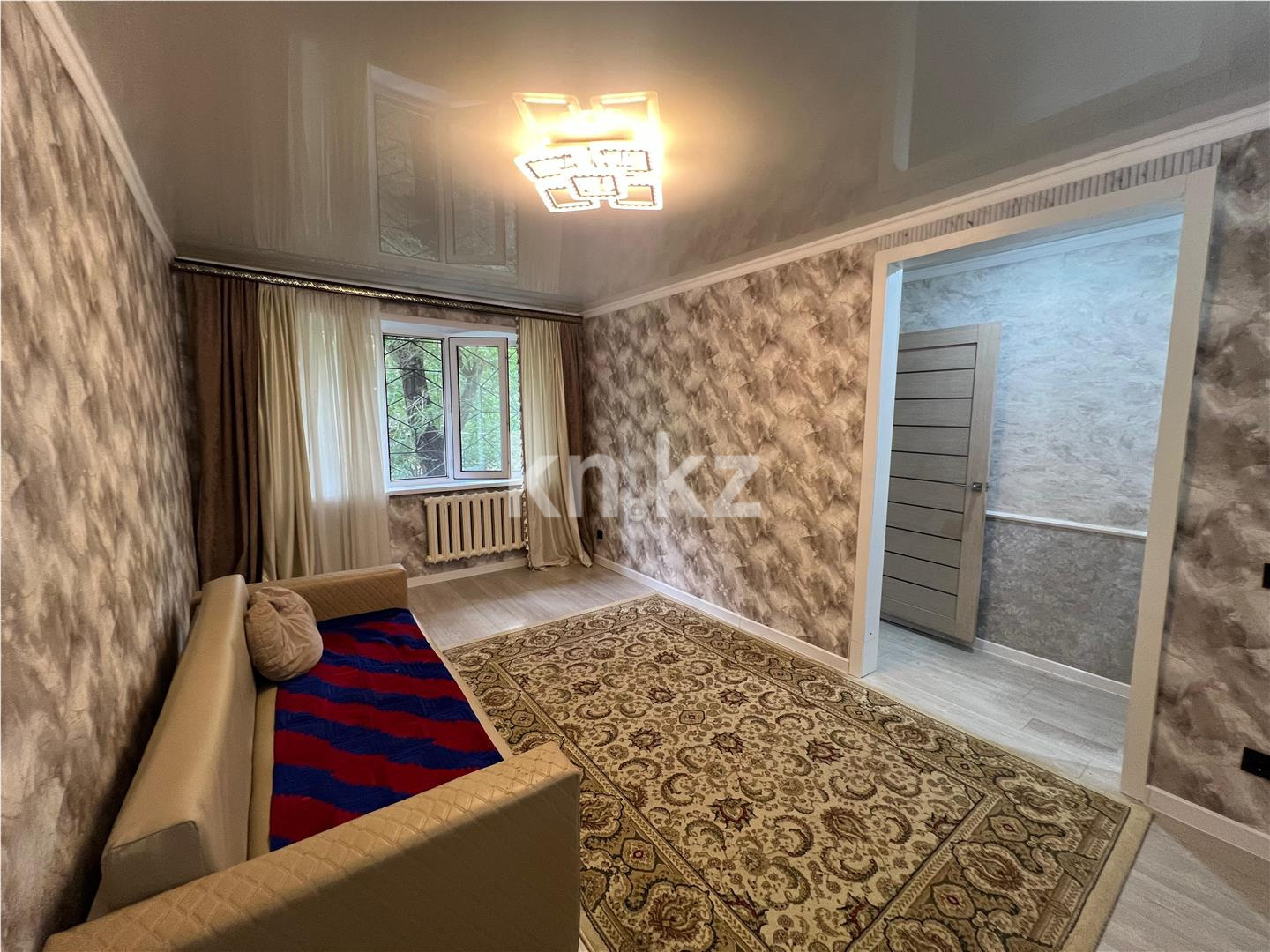 Продажа 2-комнатной квартиры, 46 м², ул. Алиханова - Продажа квартир в Караганде фото 1 из 17