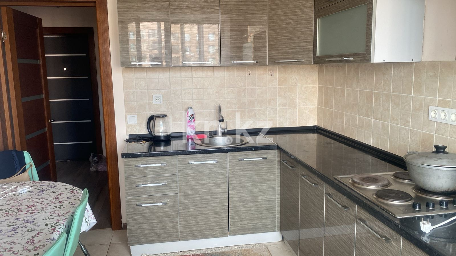 Аренда 1-комнатной квартиры, 40 м², ул. Нарикбаева, дом  9 - Аренда  однокомнатных квартир помесячно в Астане фото 1 из 4