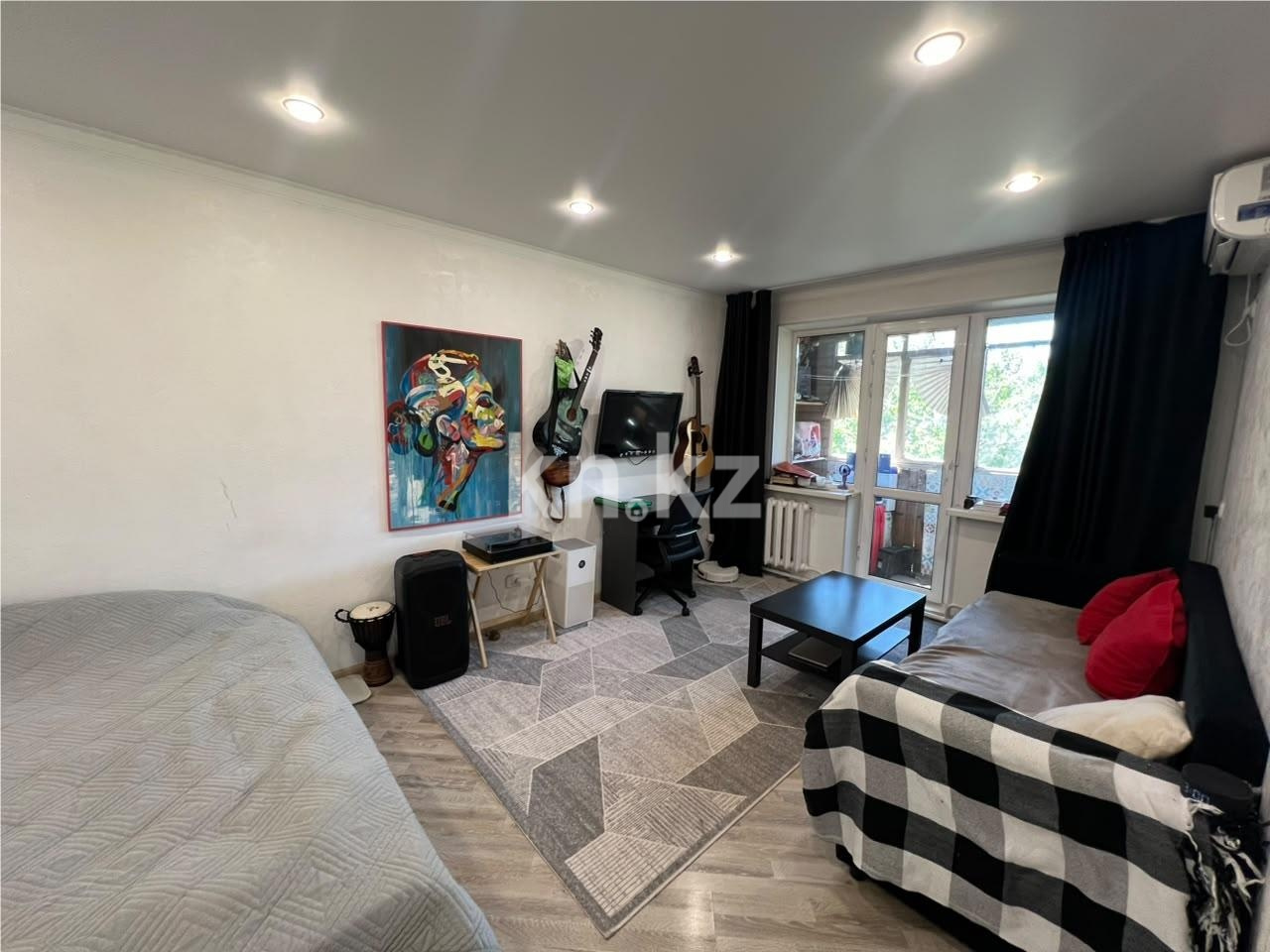 Продажа 1-комнатной квартиры, 30 м² - Продажа квартир в Городе Караганды - страница 3 фото 1 из 7