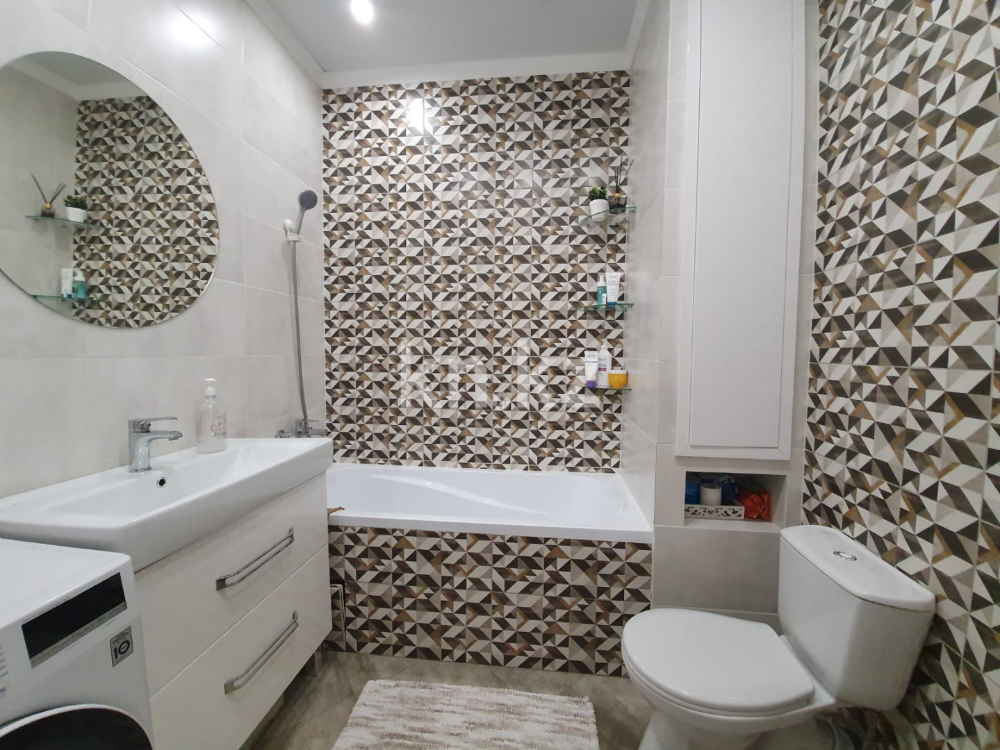 Продажа 3-комнатной квартиры, 90 м², пр. Сейфуллина, дом  10 в Караганде - фото 16