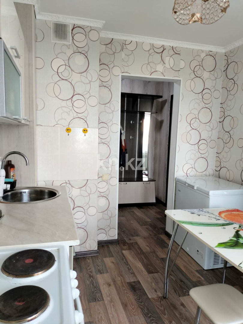 Продажа 2-комнатной квартиры, 50 м², мкр-н Восток-3, дом  14 в Караганде - фото 8