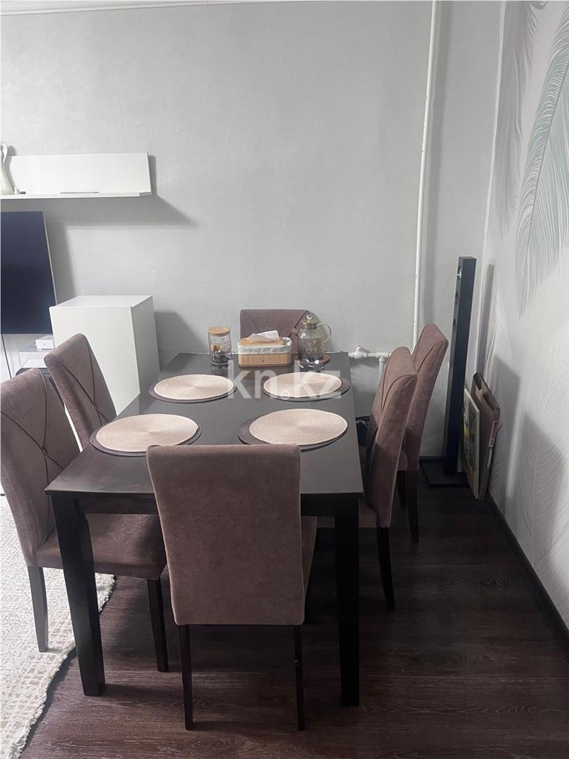 Продажа 3-комнатной квартиры, 62 м², ул. Рыскулова - Продажа  трехкомнатных квартир в Караганде фото 2 из 13