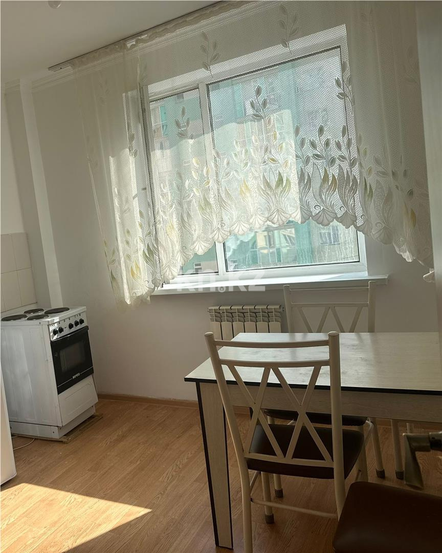 Продажа 1-комнатной квартиры, 40 м², ул. Молдагалиева в Астане - фото 4