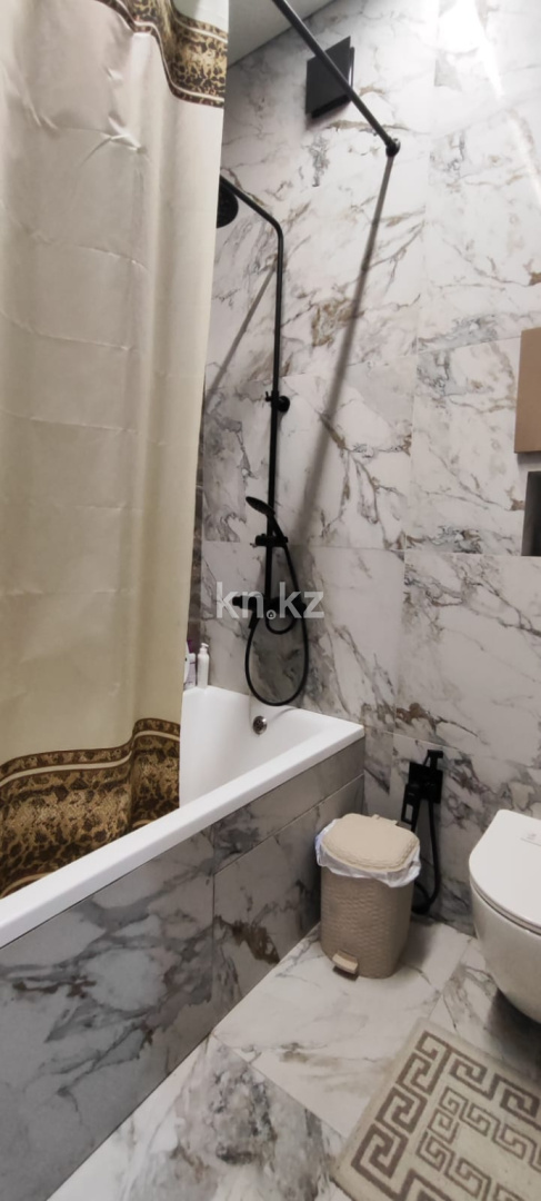 Продажа 4-комнатной квартиры, 120 м², ул. Дюсембекова - Продажа  четырехкомнатных квартир в Караганде фото 5 из 14