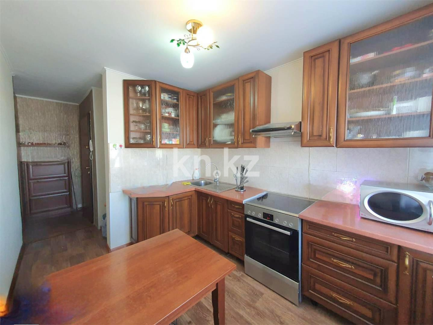 Продажа 4-комнатной квартиры, 90 м², мкр-н 8 в Темиртау - фото 16