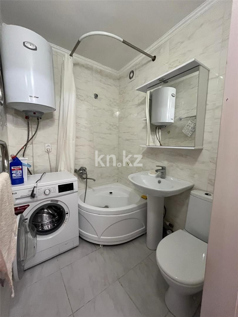 Продажа 3-комнатной квартиры, 57 м², ул. Алиханова в Караганде - фото 11