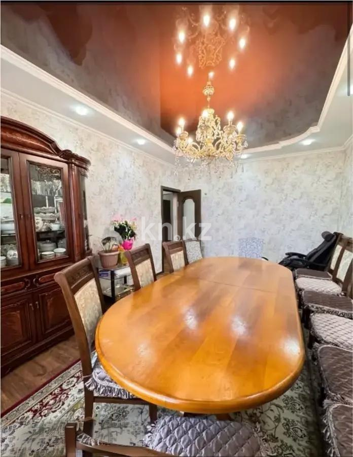 Продажа 4-комнатной квартиры, 98.6 м², мкр-н Аксай-1, дом  12 - Продажа квартир в Алматы фото 1 из 9