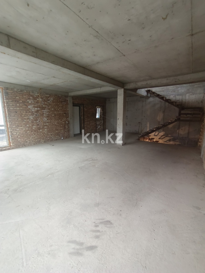 Продажа 6-комнатного дома, 320 м², ул. Мангистауская - Продажа домов, коттеджей в Алматы фото 7 из 16