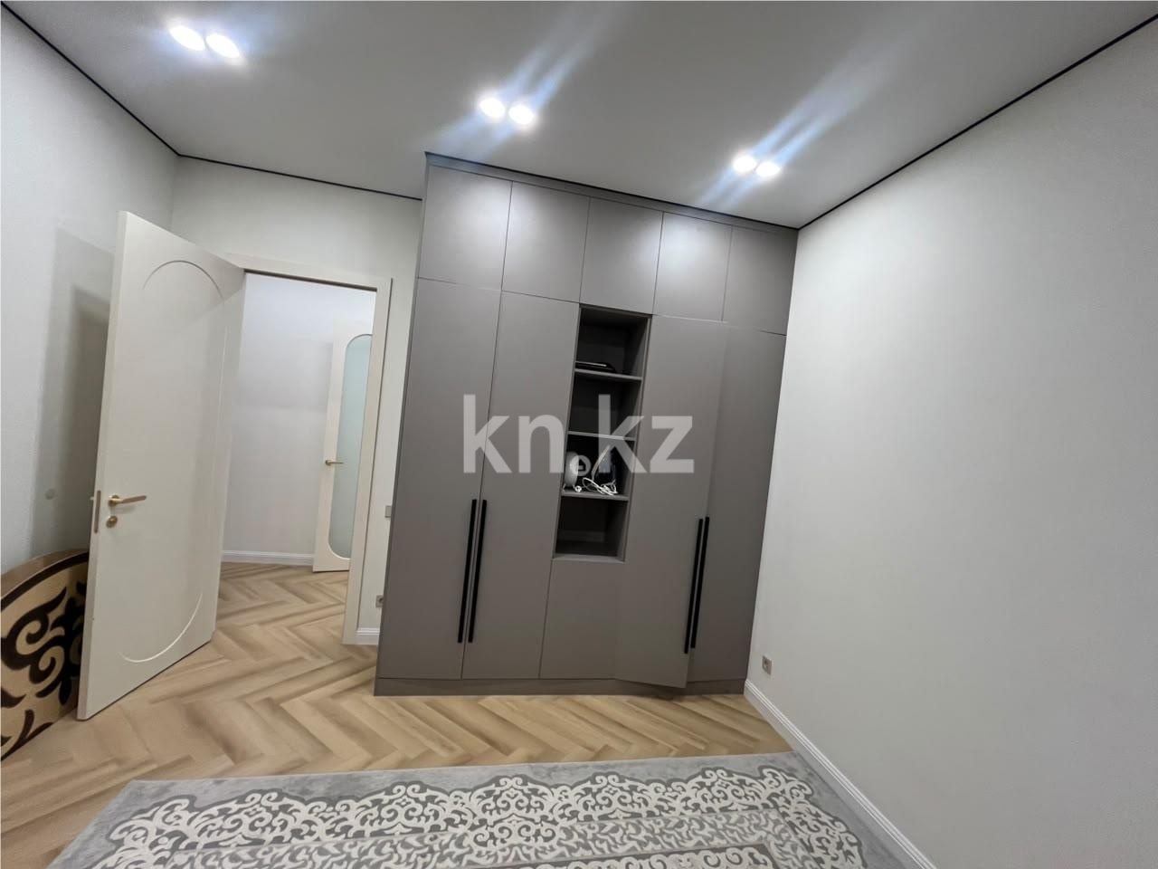 Продажа 4-комнатной квартиры, 105 м² - Продажа четырехкомнатных квартир в блочном доме в Астане - страница 2 фото 6 из 14