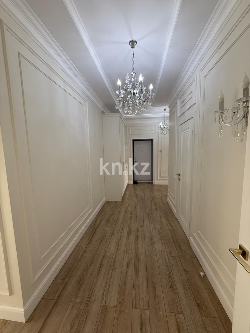 Продажа 4-комнатной квартиры, 140 м², ул. Бокейхана, дом  3б - Керей Жанибек Хандар в Астане - фото 15