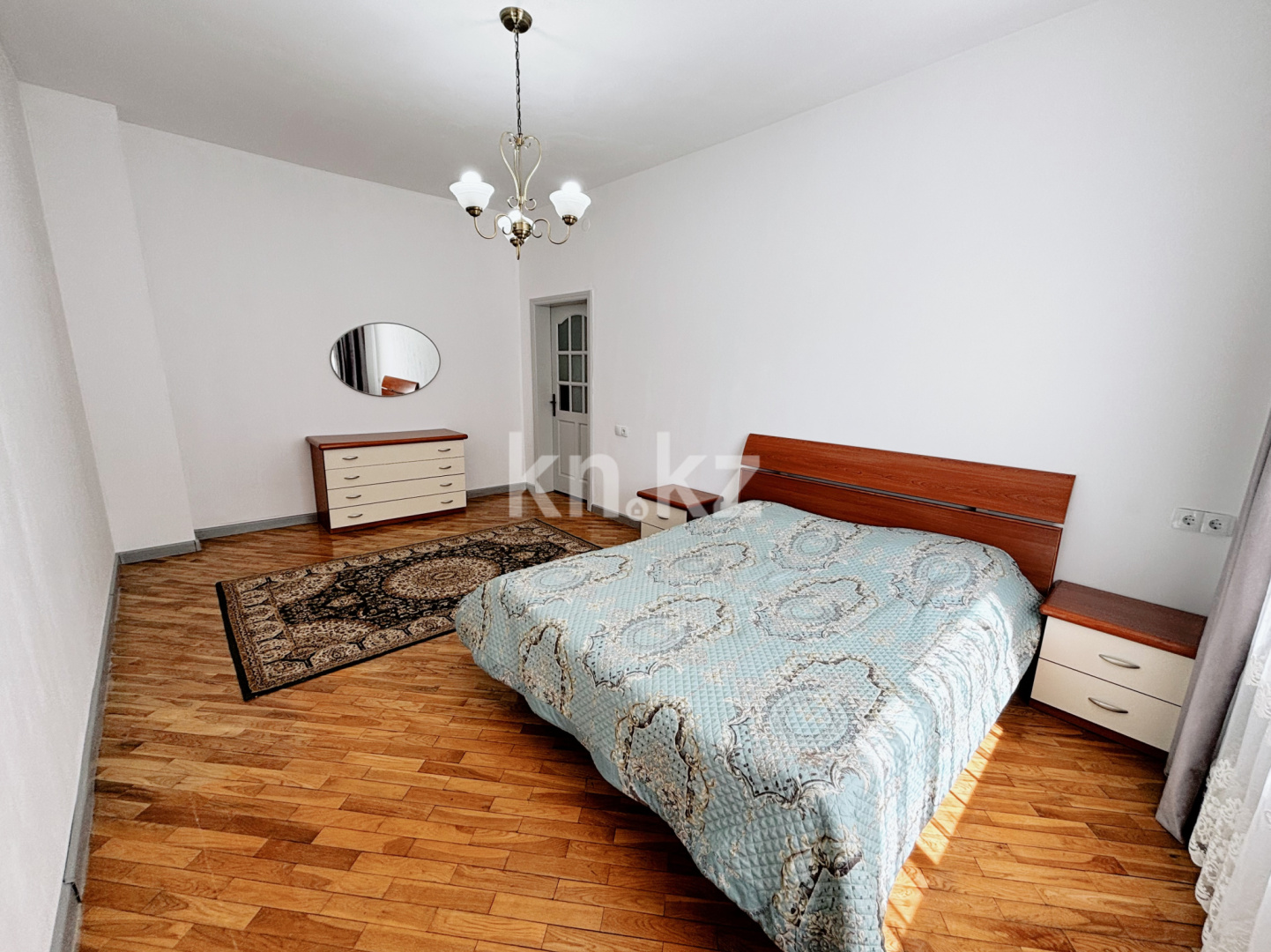 Продажа 6-комнатного дома, 300 м², ул. Оспанова - Продажа домов, коттеджей в Алматы без посредников фото 12 из 15