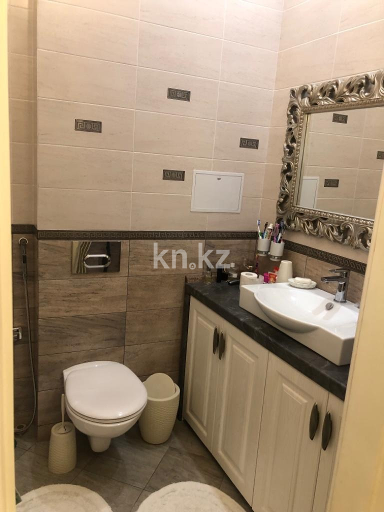 Продажа 5-комнатной квартиры, 92 м² - Продажа квартир от собственников в Караганде - страница 2 фото 13 из 18