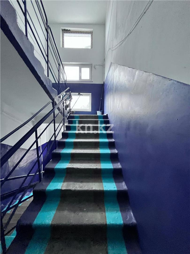 Продажа 4-комнатной квартиры, 61 м², пр. Строителей, дом  16 в Караганде - фото 24