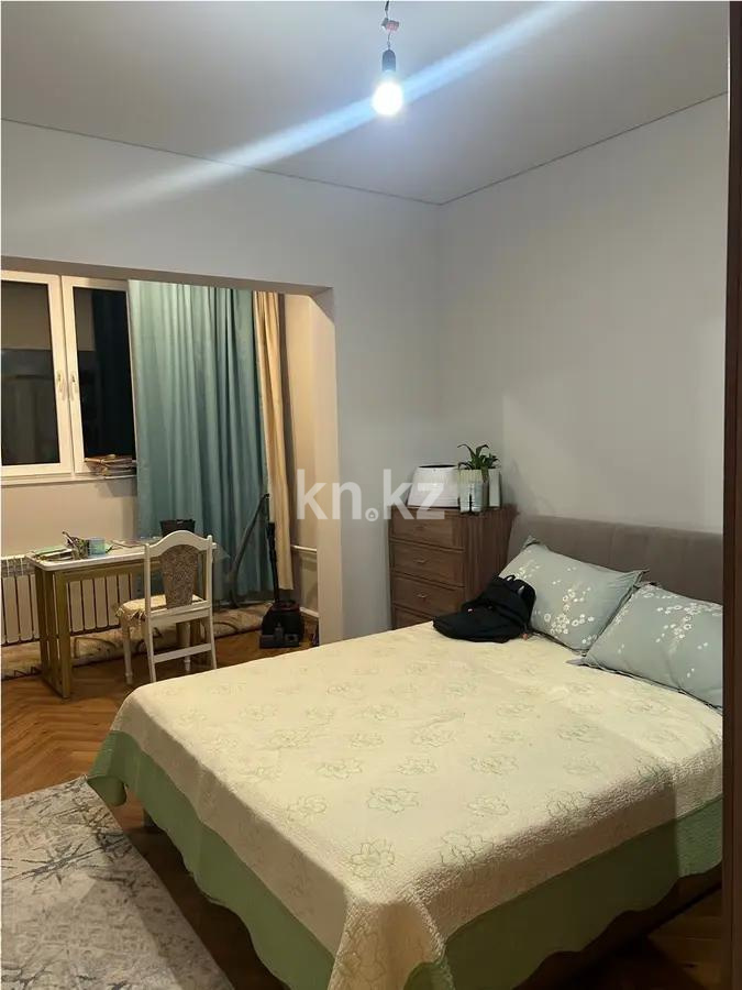 Продажа 2-комнатной квартиры, 65 м², мкр-н Аксай-1, дом  17 в Алматы - фото 2