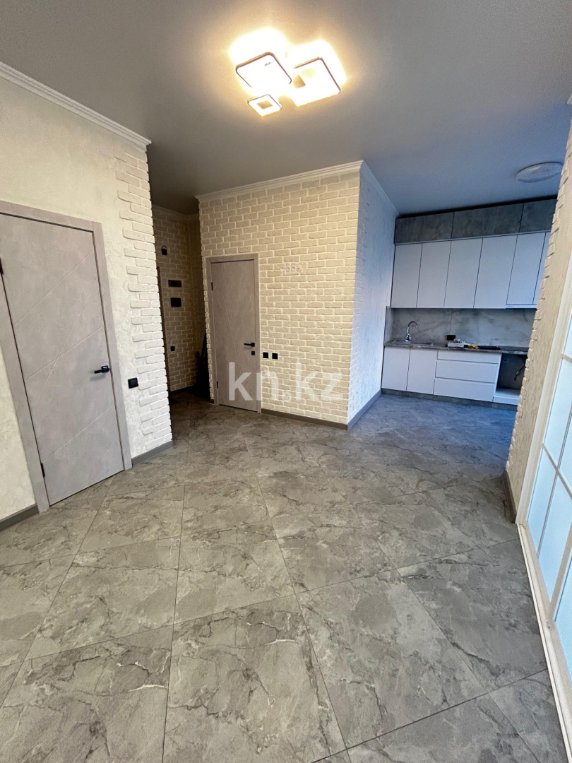 Продажа 2-комнатной квартиры, 42 м², ул. Ашимова, дом  21 в Караганде - фото 2