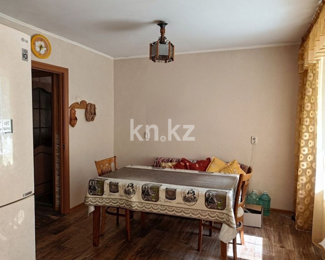 Продажа 3-комнатной квартиры, 63.5 м² - Продажа трехкомнатных квартир в Усть-Каменогорске фото 6 из 17