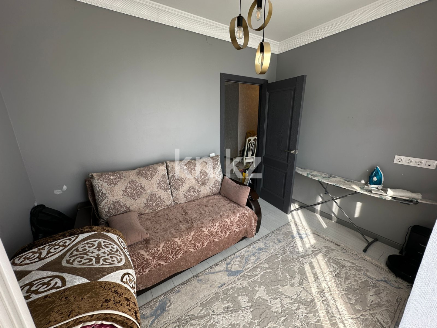 Продажа 2-комнатной квартиры, 47 м², ул. Толе би, дом  285/8 к1 - ул. Утеген батыра в Алматы - фото 2