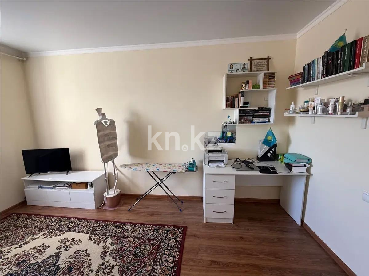 Продажа 1-комнатной квартиры, 40 м², пр. Абылай хана, дом  52а - Продажа квартир в Астане фото 1 из 4