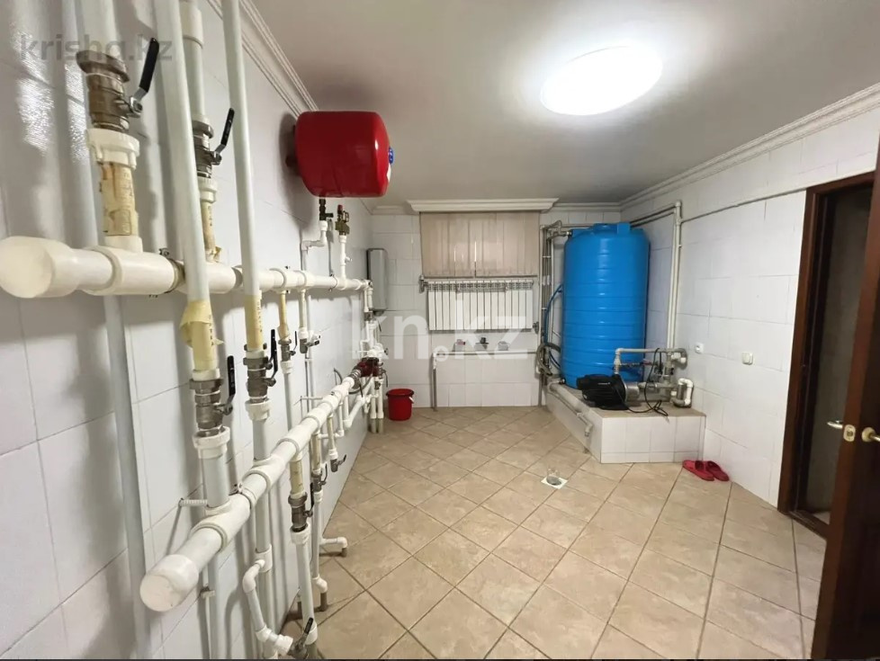 Продажа 5-комнатного дома, 433 м², ул. Ермекова - Продажа домов и коттеджей в Караганде без посредников фото 34 из 38