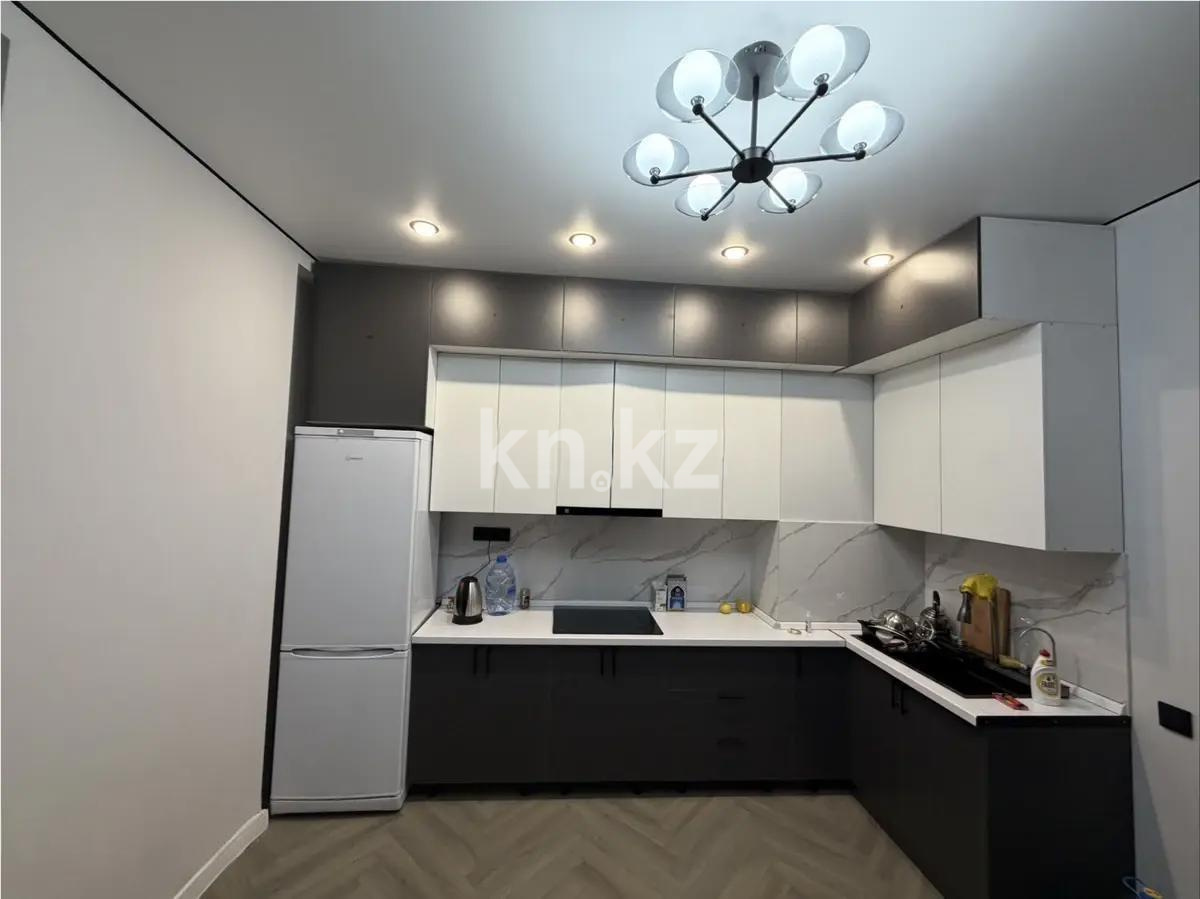 Продажа 1-комнатной квартиры, 36 м², 20 мкр., дом  46 в Алматы - фото 2