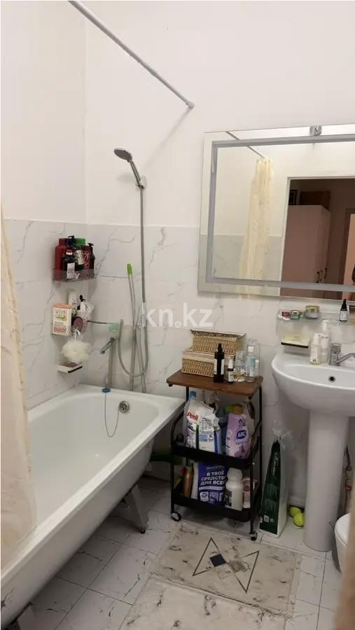 Продажа 2-комнатной квартиры, 55.5 м² в Алматы - фото 4